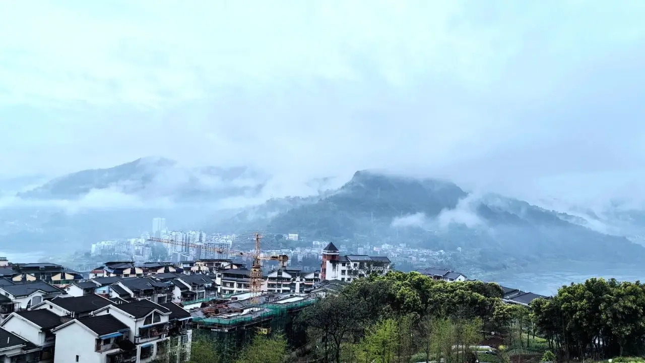 云阳雨后随拍几张！云雾缭绕，人间仙境！