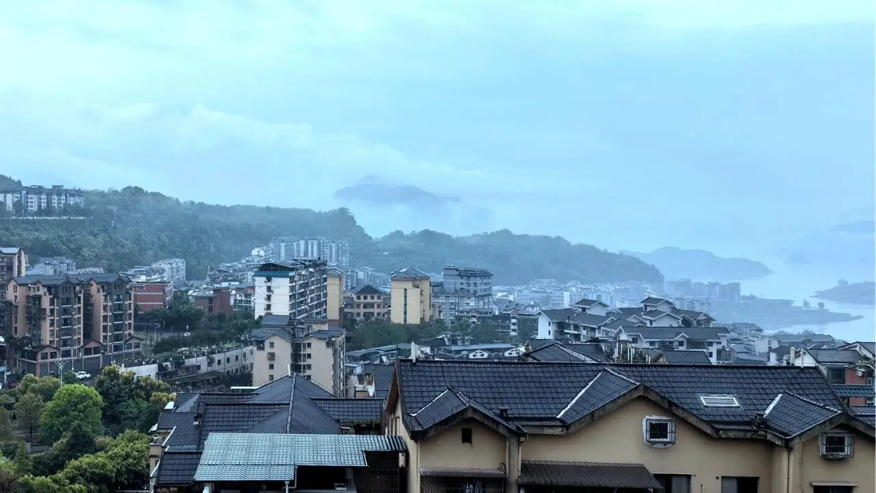 云阳雨后随拍几张！云雾缭绕，人间仙境！