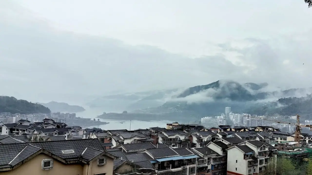 云阳雨后随拍几张！云雾缭绕，人间仙境！